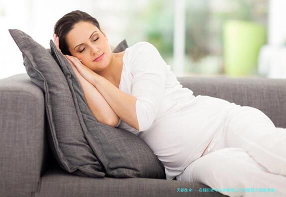 在绵阳市中心医院做三代试管婴儿需要准备13万费用吗？